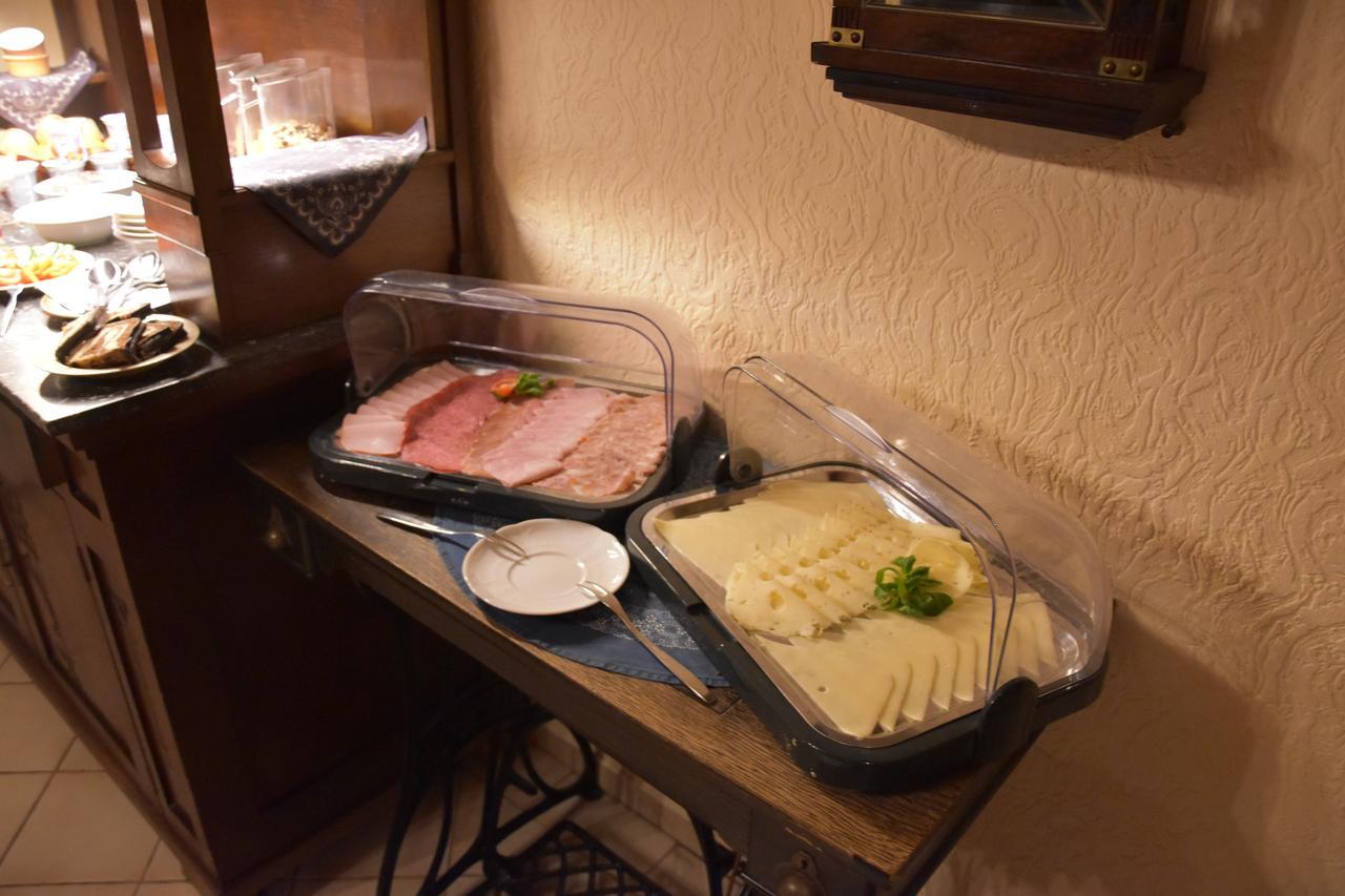佐尔·灵登家庭酒店 Panschwitz-Kuckau 外观 照片